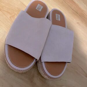 Make me offer- moving and closet must go! Fitflop Wedge Slide Sandal